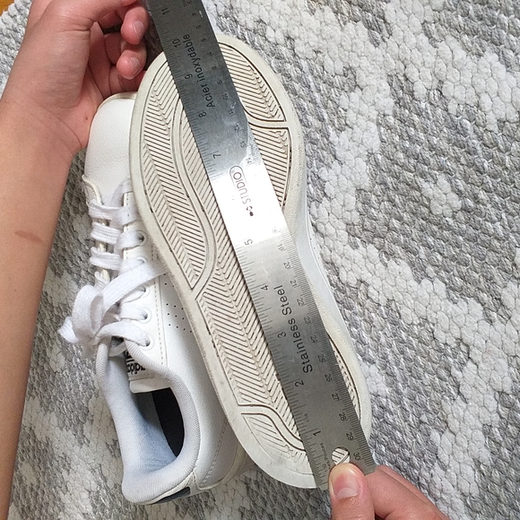 Adidas Cloudfoam Advantage Shoes - Picture 8 of 9